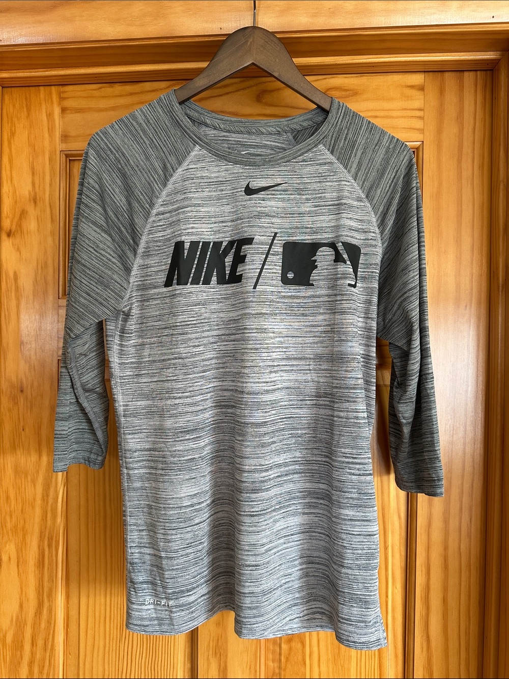 Nike 3/4 sleeve